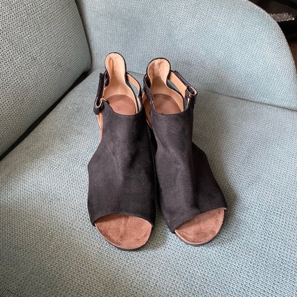 JoliMall Shoes - Oli Jolimall Chic Black Open-Toe Sandals Size 9